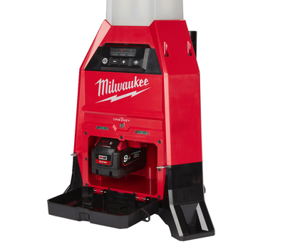 Светодиодный фонарь с зарядным устройством для стройплощадки Milwaukee M18 ONESLDP-0 4933459160