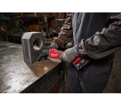 Аккумуляторная прямая шлифмашина Milwaukee M18 FUEL FDGRB-502X 4933480954