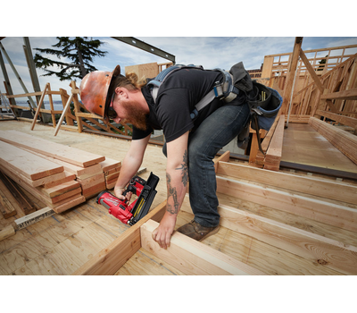 Аккумуляторный гвоздезабиватель Milwaukee M18 FUEL FFN21-0C 4933478993