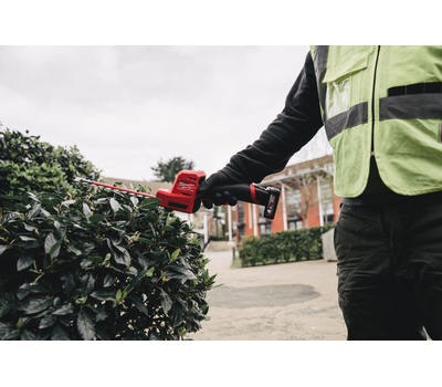 Аккумуляторный кусторез Milwaukee M12 FHT20-0 FUEL 4933479675