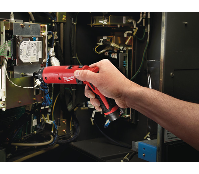 Аккумуляторная отвертка Milwaukee M4 D-202B 4933440475