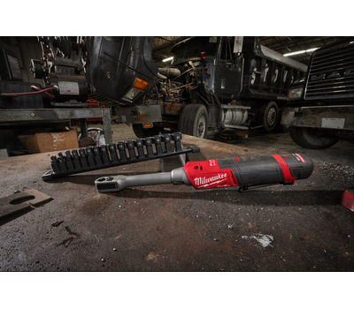 Аккумуляторная удлиненная сквозная трещотка Milwaukee M12 FUEL FPTR-0 4933499413