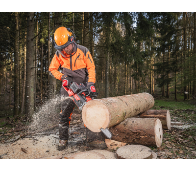 Аккумуляторная цепная пила Milwaukee M18 FUEL F2CHS50-802 4933480121