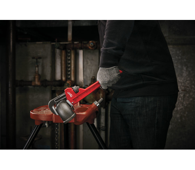 Стальной трубный ключ Milwaukee 300 мм 48227112