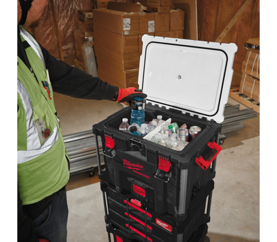 Большой изотермический кейс Milwaukee Packout 4932478648