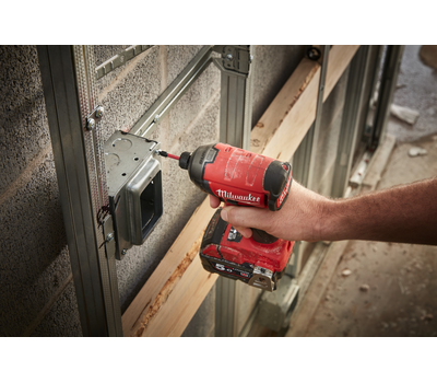 Аккумуляторный импульсный винтоверт Milwaukee M18 FUEL FQID-502X 4933451790