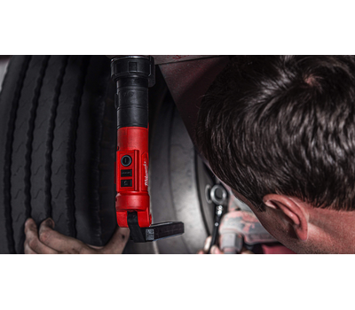Аккумуляторный фонарь Milwaukee L4 SL550-301 USB 4933478869