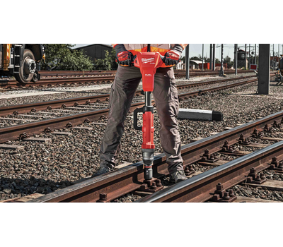 Аккумуляторный железнодорожный импульсный гайковерт Milwaukee M18 FUEL FHIWF1R-0C 4933493140