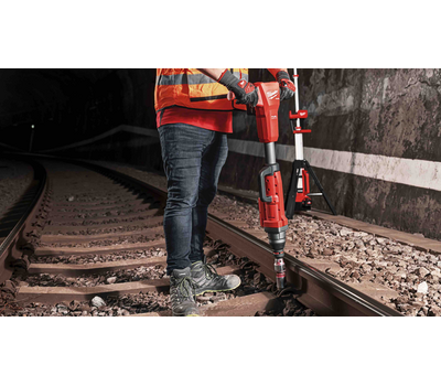 Аккумуляторный железнодорожный импульсный гайковерт Milwaukee M18 FUEL FHIWF1R-122C 4933493141