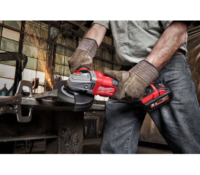 Аккумуляторная угловая шлифовальная машина Milwaukee M18 FUEL FHSAG125XB2-802X 4933493416