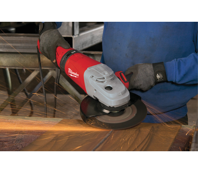 Угловая шлифовальная машина Milwaukee УШМ AGV 21-230 GEX 4933402304