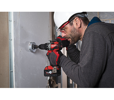 Аккумуляторная ударная дрель-шуруповерт Milwaukee M18 BLPD2-502X 4933464517